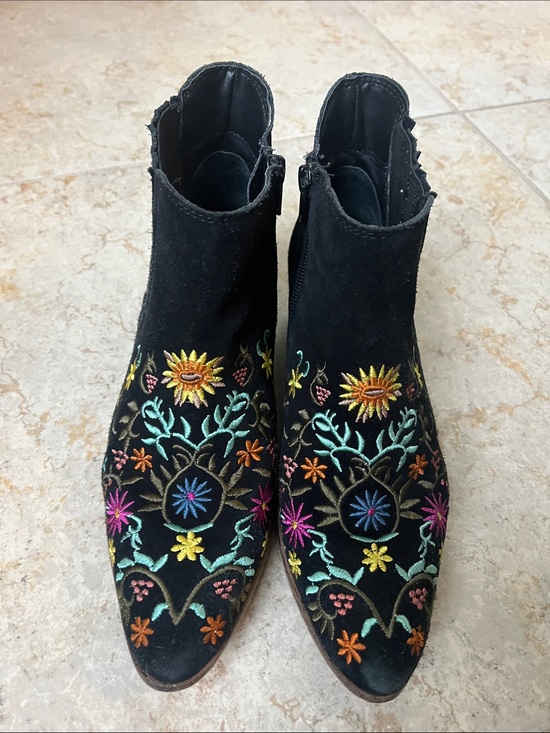 Diba Shoes - Diba Floral Embroidered Black Suede Ankle Boots Booties Women’s 6.5